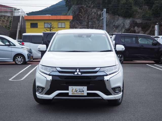 アウトランダーphev 2 0 G ナビパッケージ 4wd 電気温水ヒーター付き 長崎県 の中古車詳細 三菱の中古車販売 M Cネット