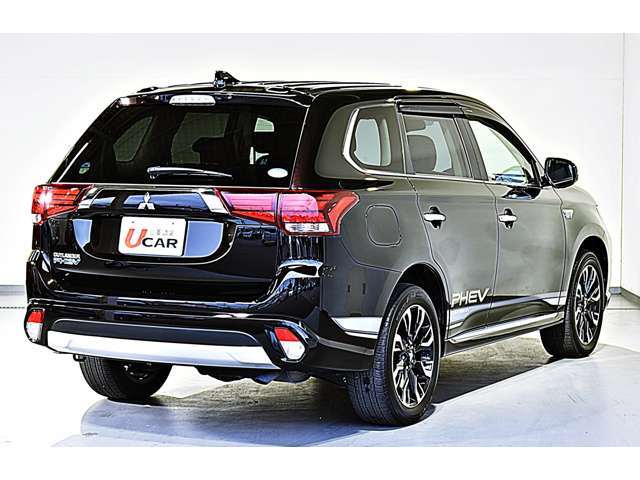 アウトランダーphev 2 0 G ナビパッケージ 4wd メモリーナビ フルセグtv Etc車載器 愛知県 の中古車詳細 三菱の中古車販売 M Cネット