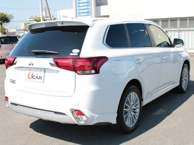 アウトランダーPHEV 2.4 G 4WD メモリーナビ/全周囲カメラ(愛媛県)の中古車詳細｜三菱の中古車販売 M・Cネット