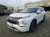 アウトランダーPHEV 2.4 P 4WD