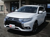 アウトランダーPHEV2.0 G セーフティパッケージ 4WDバッテリー容量残存率70.5/クルコン/ETC