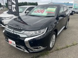 アウトランダーPHEV2.4 G プレミアムパッケージ 4WD