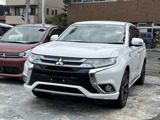 アウトランダーPHEV2.0 G ナビパッケージ 4WD