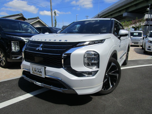 アウトランダー PHEV 2.4 P 4WD ワイヤレス充電器 ナビゲーション(愛知