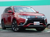 アウトランダーPHEV2.0 G ナビパッケージ 4WDSDナビ/DTV/全方位カメラ/ETC/18インチ純正