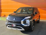 アウトランダーPHEV 2.4 P 4WDスマホ連携ナビ　フルセグTV　全方位カメラ