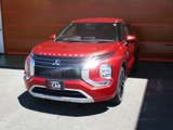 アウトランダーPHEV 2.4 P 4WDスマホ連携ナビ　全方位カメラ　ETC