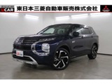 アウトランダーPHEV 2.4 P 4WD禁煙　スマホ連携9型ナビ　電動サンルーフ