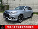アウトランダーPHEV2.0 G セーフティパッケージ 4WD衝突被害軽減ブレーキ　ナビゲーション